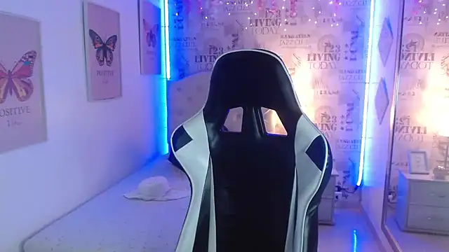 Ivyy Crystal online show from 03-10-25, 09:18