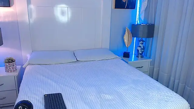 Ivyy Crystal online show from 04-04-26, 12:23