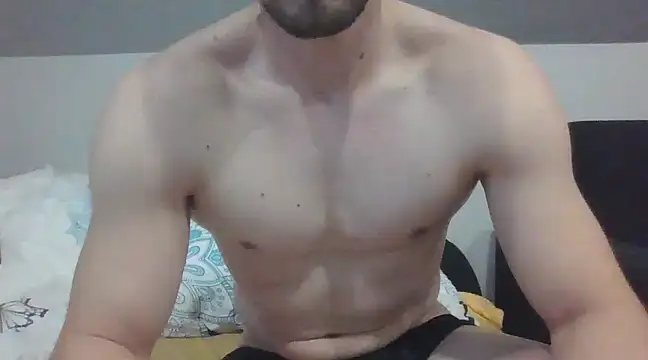 Snapshot of LoveEveryWet chatting on 02-21-25, 03:32 LoveEveryWet online show from 02-21-25, 03:32