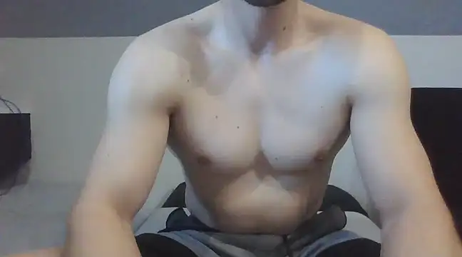 Snapshot of LoveEveryWet chatting on 03-18-25, 08:06 LoveEveryWet online show from 03-18-25, 08:06