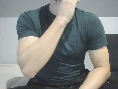 Snapshot of LoveEveryWet chatting on 11-07-25, 11:15 LoveEveryWet online show from 11-07-25, 11:15