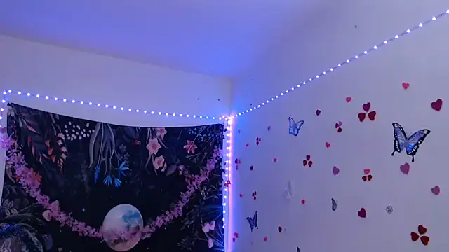 Emillyy m online show from 09-08-25, 08:41