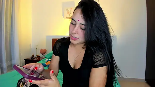 Snapshot of GabyButtler1 chatting on 03-14-25, 02:31 GabyButtler1 online show from 03-14-25, 02:31