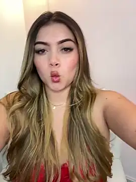Snapshot of thaliafox_ chatting on 12-04-24, 04:26 thaliafox online show from 12-04-24, 04:26