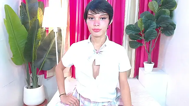 Notaestheticallykylinee online show from 06-29-26, 02:29