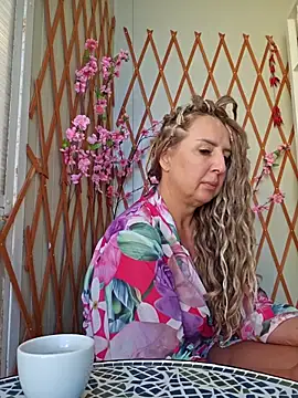 Snapshot of MariaRichi_ chatting on 09-16-25, 06:47 MariaRichi  online show from 09-16-25, 06:47