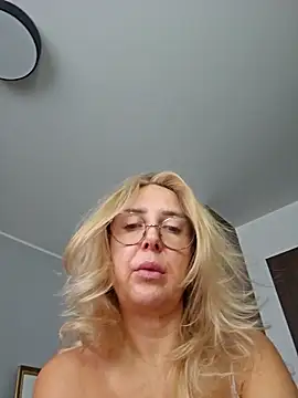 MariaRichi  online show from 01-10-26, 07:58