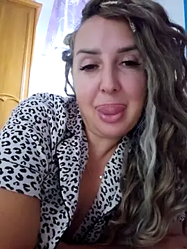 Snapshot of MariaRichi_ chatting on 09-10-25, 07:29 MariaRichi  online show from 09-10-25, 07:29