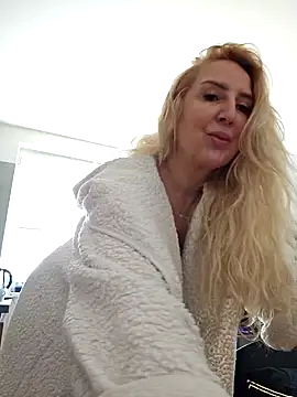 Snapshot of MariaRichi_ chatting on 03-19-25, 07:40 MariaRichi  online show from 03-19-25, 07:40