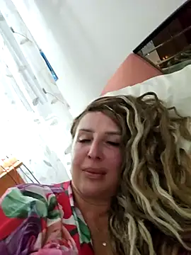 Snapshot of MariaRichi_ chatting on 09-17-25, 07:05 MariaRichi  online show from 09-17-25, 07:05