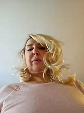 MariaRichi  online show from 12-20-25, 08:06