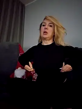 MariaRichi  online show from 12-23-25, 07:07