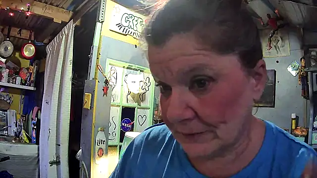 Snapshot of Fantasymaid80 chatting on 10-29-25, 07:46 Fantasymaid80 online show from 10-29-25, 07:46