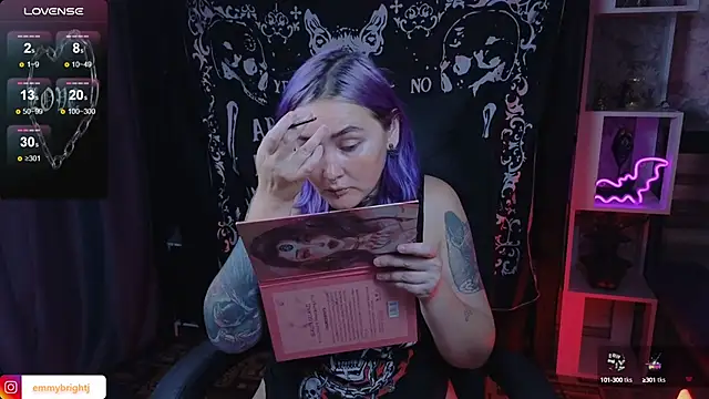 Emmybrightj  online show from 09-10-25, 03:44