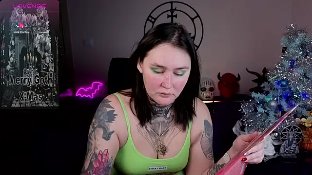 Emmybrightj  online show from 12-23-25, 02:33