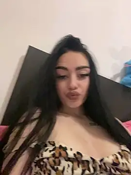 Gya Rue online show from 11-16-25, 02:49