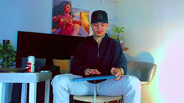 HannibalLester online show from 12-18-25, 04:06