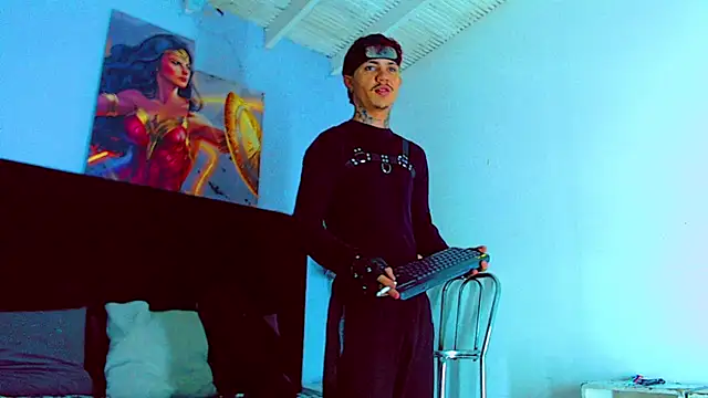 HannibalLester online show from 10-31-25, 05:59