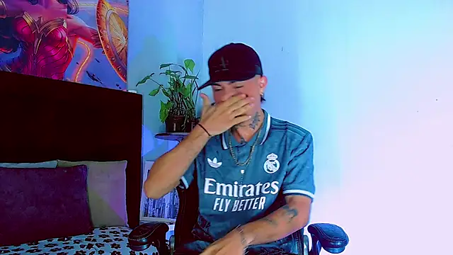 HannibalLester online show from 11-23-25, 05:50