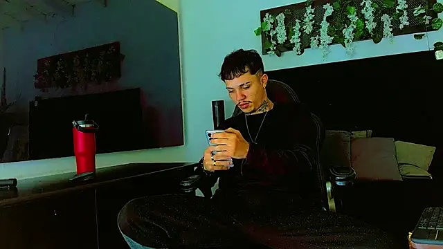 HannibalLester online show from 04-03-26, 12:11