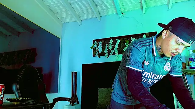 HannibalLester online show from 03-12-26, 04:07