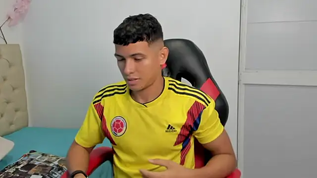 yei-sant online show from 10-25-25, 02:44