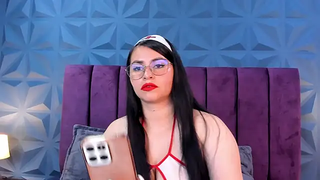 NicoleJonss online show from 11-28-25, 03:17