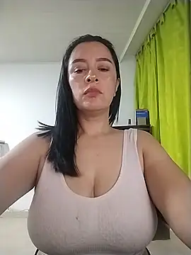 Snapshot of hailey85 chatting on 05-19-26, 11:23 hailey85 online show from 05-19-26, 11:23