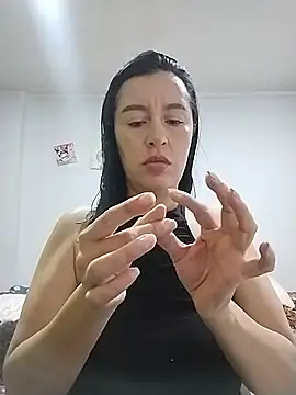 Snapshot of hailey85 chatting on 07-31-26, 12:21 hailey85 online show from 07-31-26, 12:21
