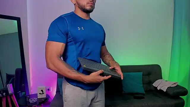 maximusclark1 online show from 02-17-25, 08:27