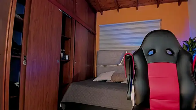 maximusclark1 online show from 03-17-26, 01:30