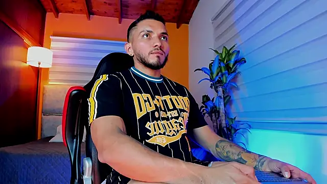 maximusclark1 online show from 02-25-26, 01:17