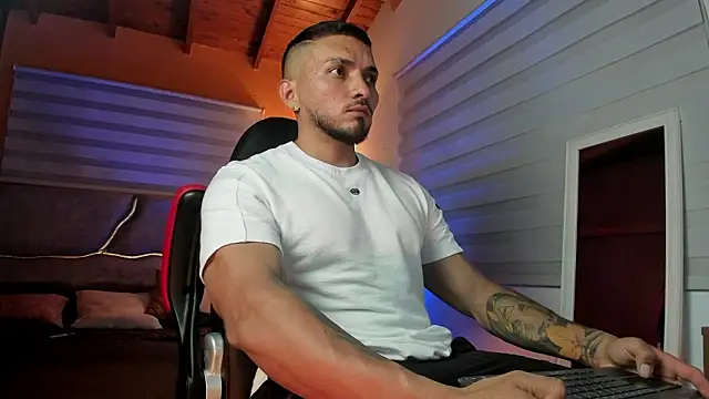 maximusclark1 online show from 03-25-26, 02:55