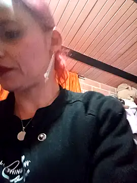 Rachhelle   online show from 01-11-25, 01:27