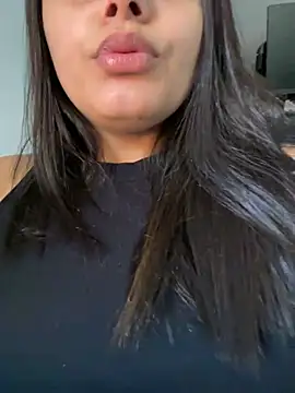 crystalmmour online show from 01-11-25, 02:36