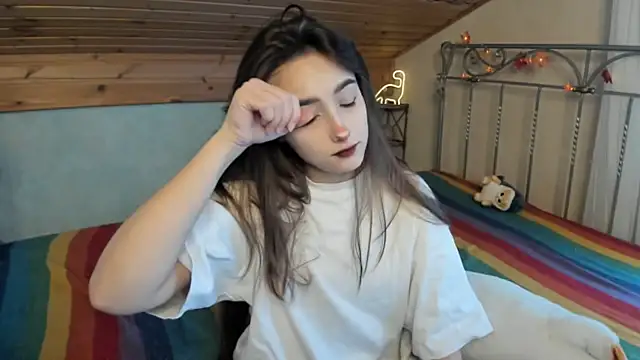 Snapshot of SilverDream chatting on 12-07-24, 06:26 SilverDream online show from 12-07-24, 06:26