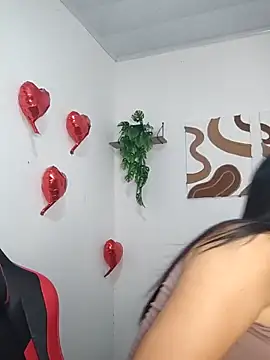 elena jonees online show from 10-21-25, 07:46