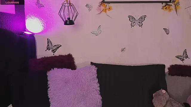 yoishat77 online show from 04-16-26, 03:18