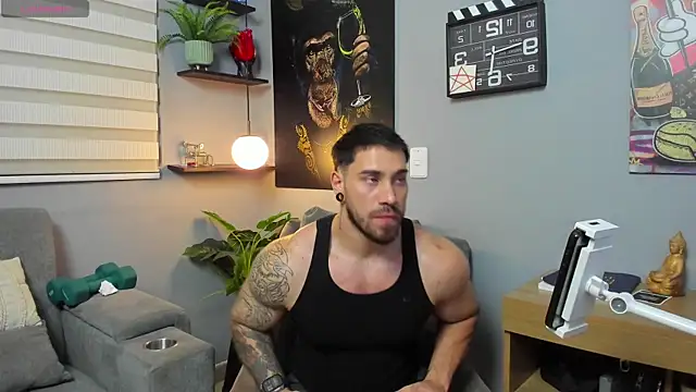 Snapshot of Giorgio-Leone chatting on 05-08-26, 01:31 Giorgio-Leone online show from 05-08-26, 01:31