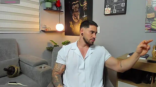 Snapshot of Giorgio-Leone chatting on 04-19-26, 11:18 Giorgio-Leone online show from 04-19-26, 11:18