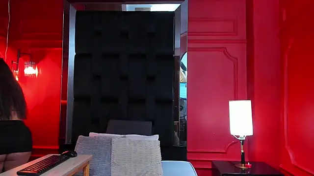 nathalie rossel online show from 03-20-25, 01:13