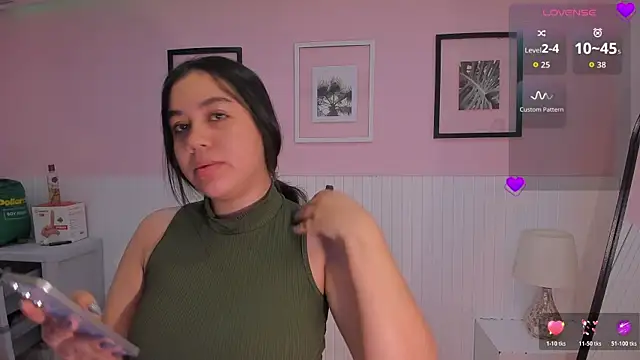 emma smile online show from 04-17-26, 11:46