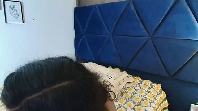 Akane Uwu online show from 09-30-25, 06:03