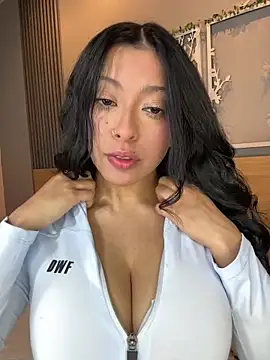 Valery Evaans online show from 03-19-26, 03:28