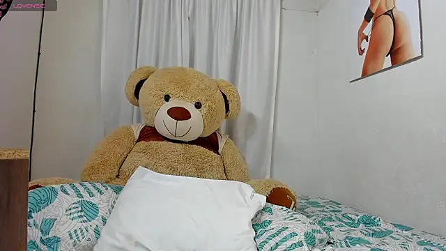 sweet amalia4 online show from 09-16-25, 02:34