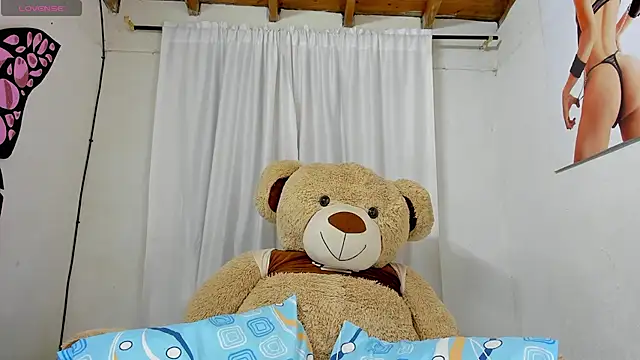 sweet amalia4 online show from 09-23-25, 03:08