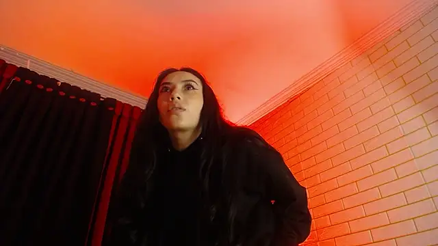 Snapshot of NYX1126 chatting on 02-25-26, 11:43 NYX1126 online show from 02-25-26, 11:43