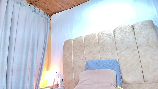 dafne queenn online show from 02-08-26, 12:36