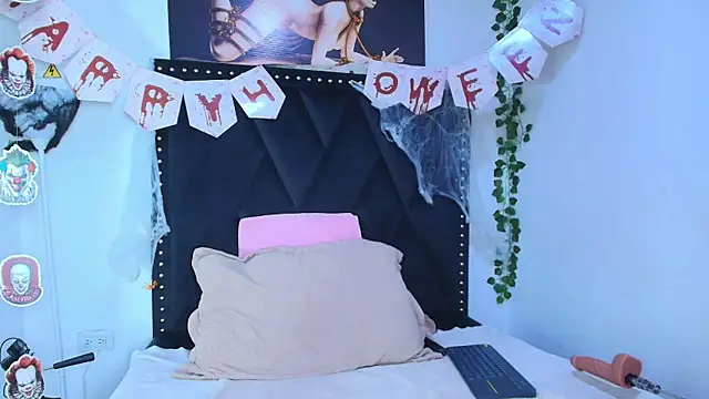 dafne queenn online show from 11-04-25, 12:53