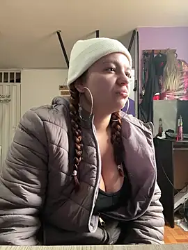 Naiara Sex  online show from 02-22-25, 05:24